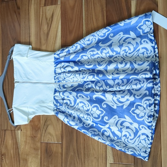 Off the shoulder blue &white dress. Small. New with tag by Jealous Tomato - Picture 2 of 5